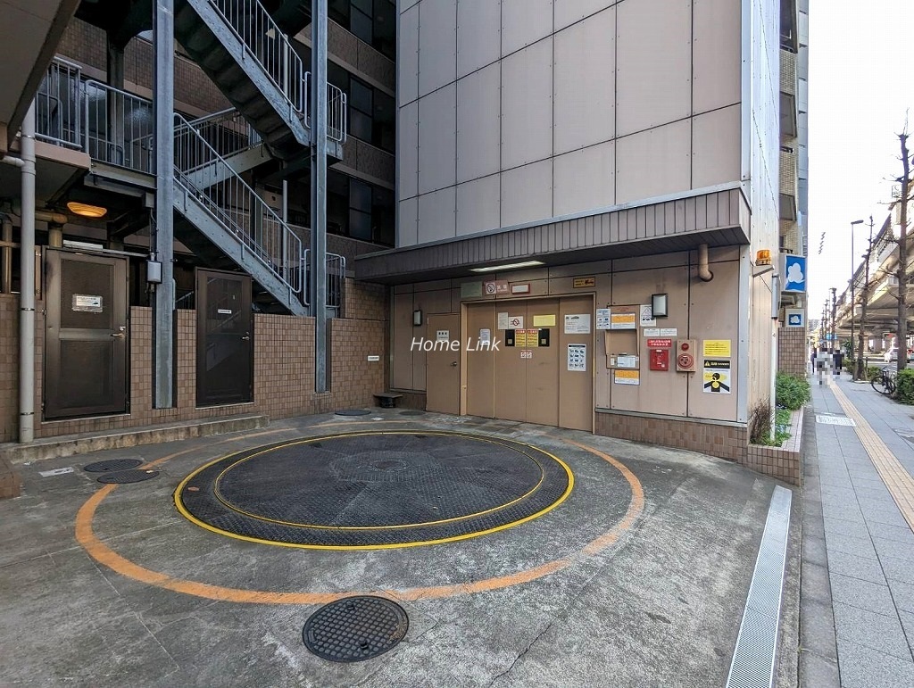 ライオンズステーションプラザ板橋本町　駐車場出入口